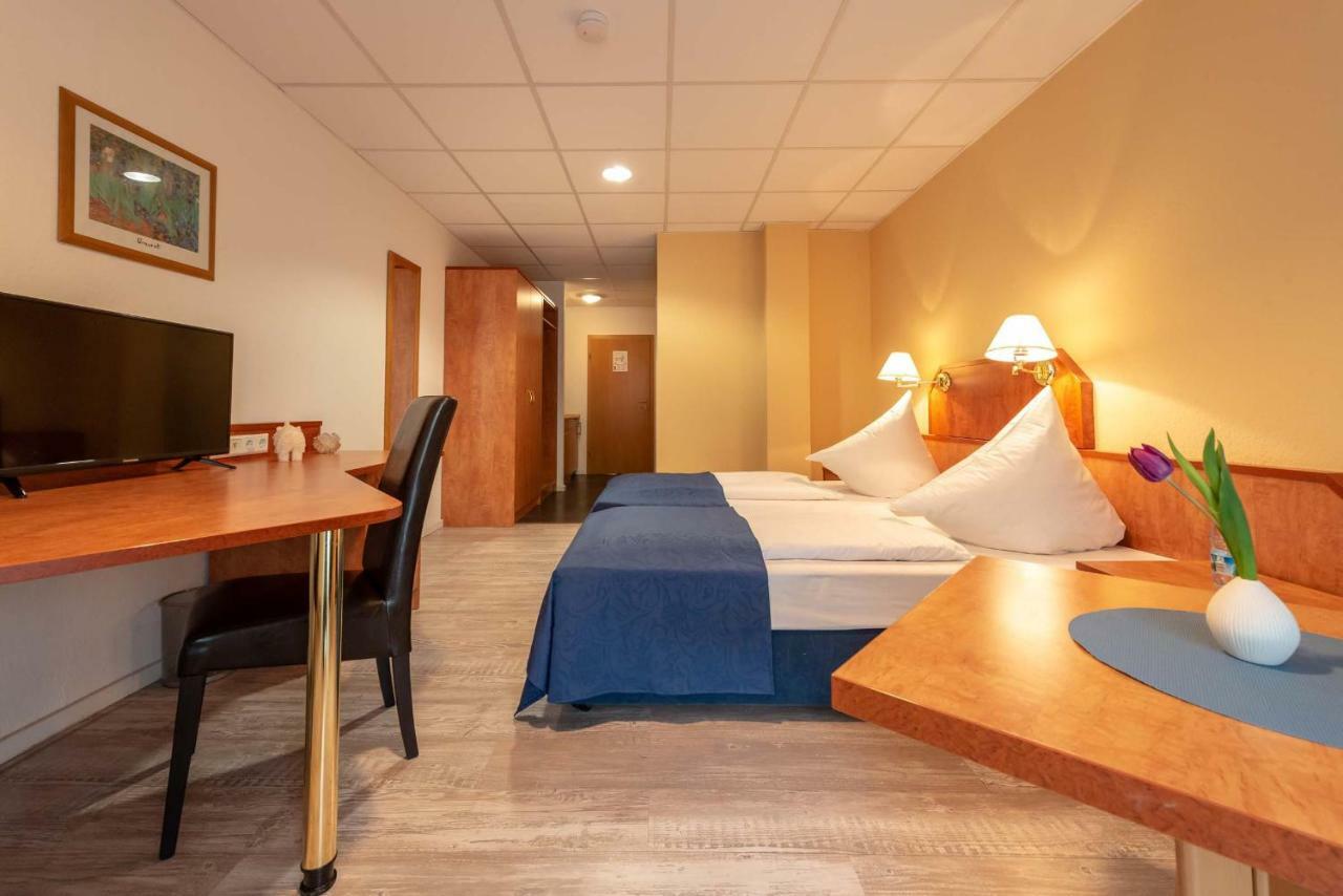 Boardinghouse Burgpark Hotel Hürth Екстериор снимка